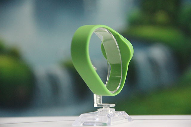 ic硅胶腕带保鲜盖清静环保，，，，，拒绝铺张使用保鲜膜