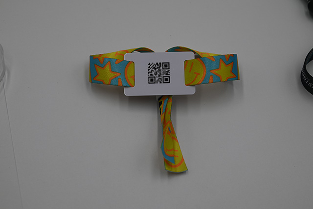 大学中的多功效智能卡！