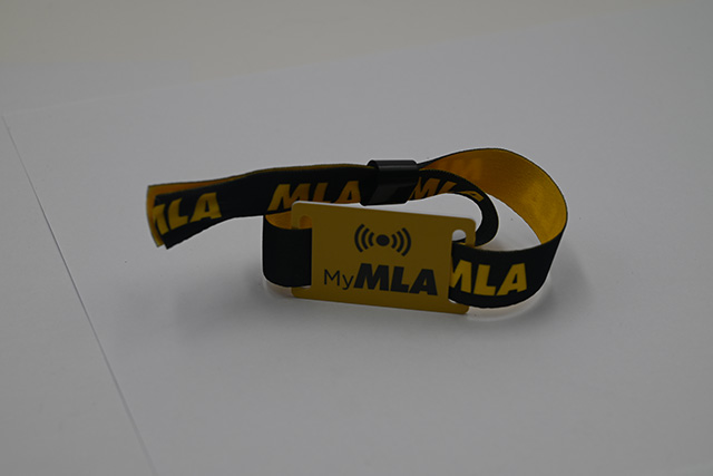 想做点门禁卡，，，，那里自制?