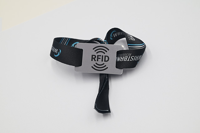 感应式PVC卡常用的芯片有哪几种呢？？？？