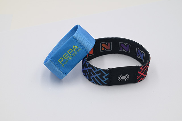 公交一卡通“卡”在哪儿？？？？？？？