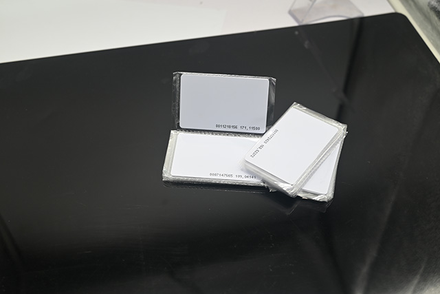 怎样使用美发会员卡来留住主顾呢？？？？？？