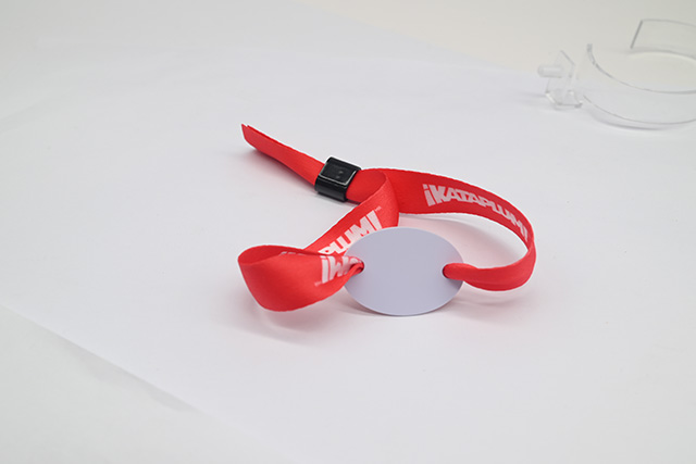 华西为了攻击‘号市井’  看病需实名充电卡、充电号、身份信息一致